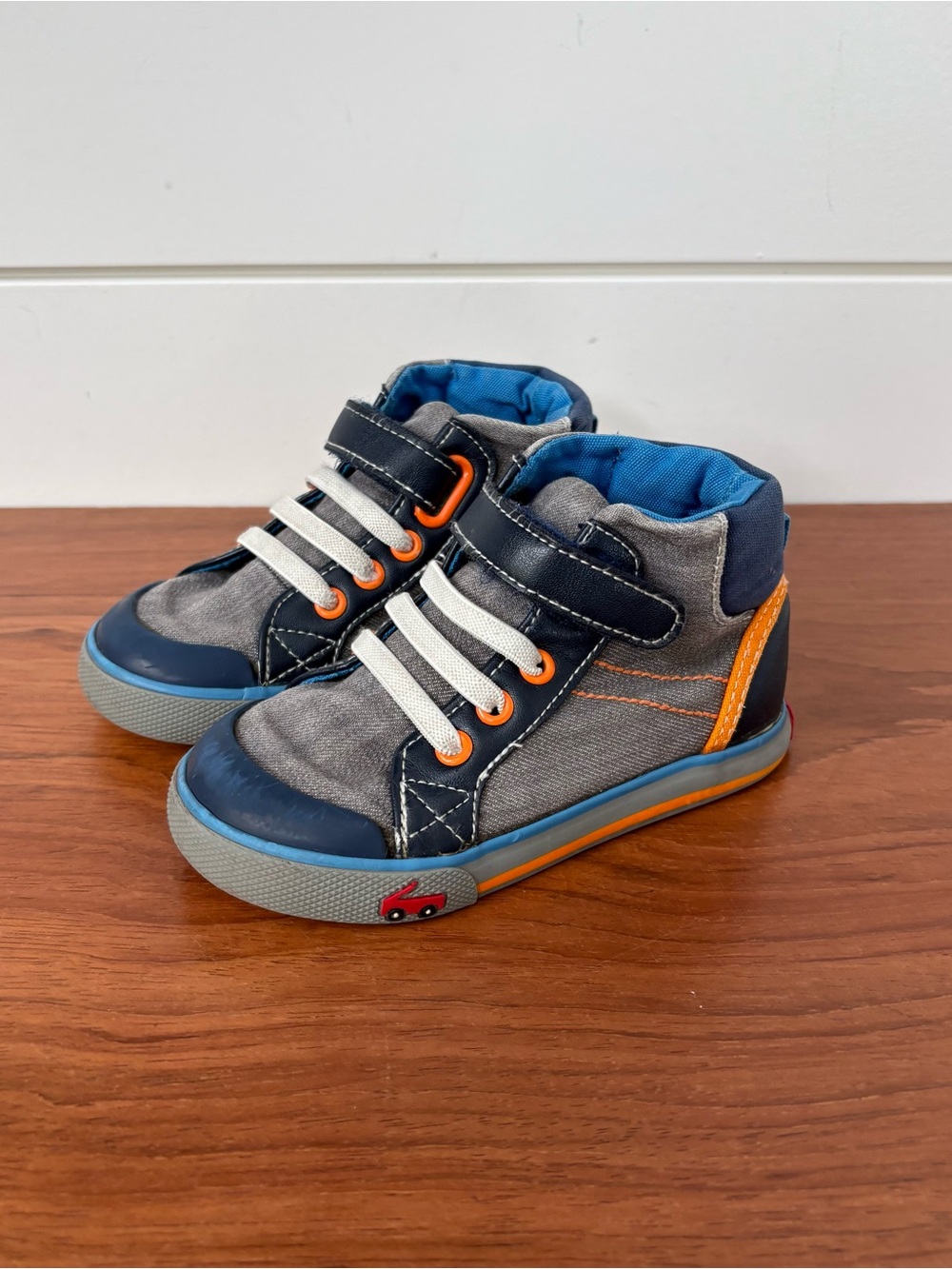 See Kai Run Dane Blue Gray High Top Sneakers Hook & Loop Comfy Wide Feet Sz 6.5